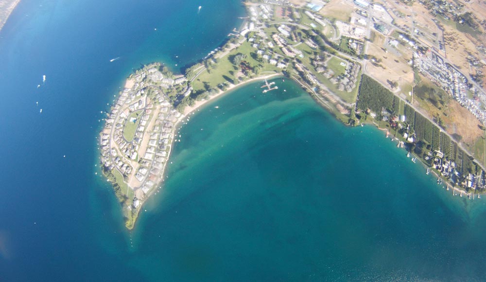 Flying to Lake Chelan